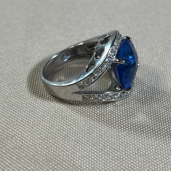 Ross Simons Sterling Silver Blue and Clear Stone Cocktail Statement Ring 6.75 - Picture 14 of 16